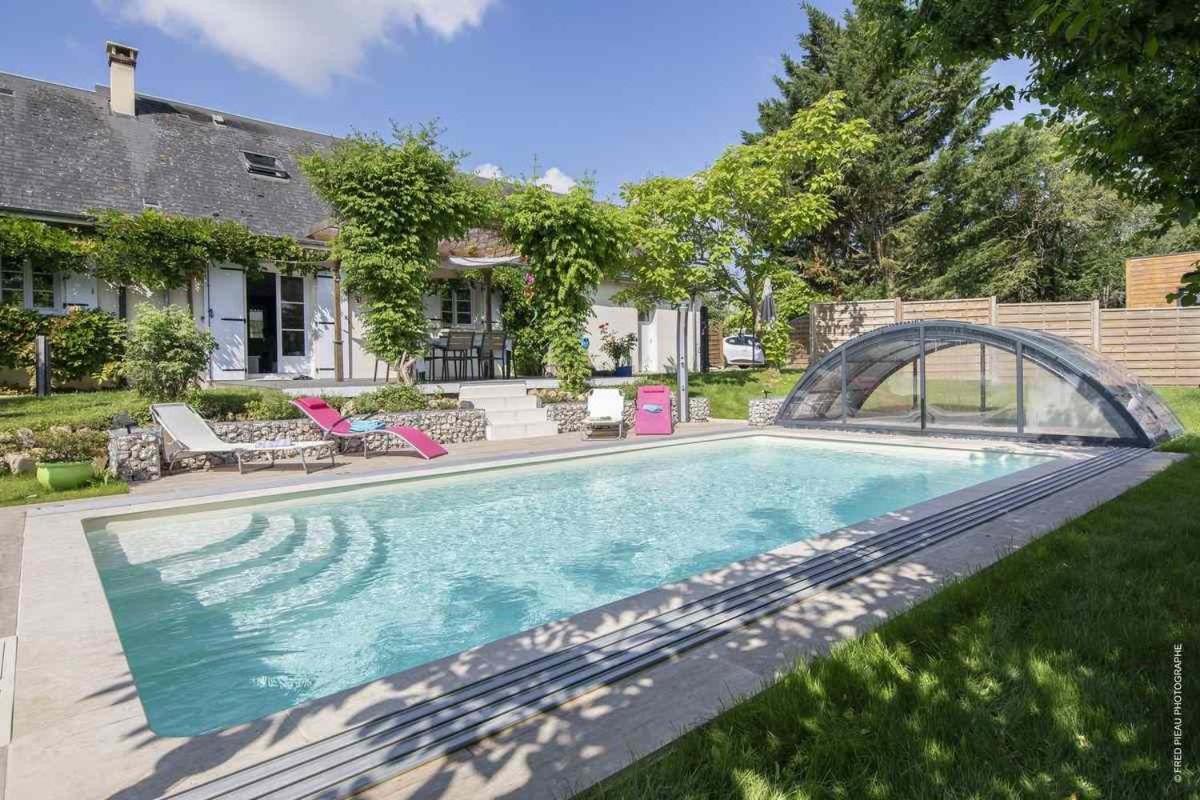 Au Coeur Du Bien-Etre, Gite Avec Piscine Chauffee Et Couverte, Spa, Sauna, Massages 몽토우 외부 사진